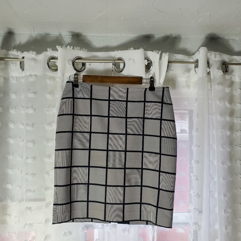 Ann Taylor Sz 10 Mini Pencil Career Skirt